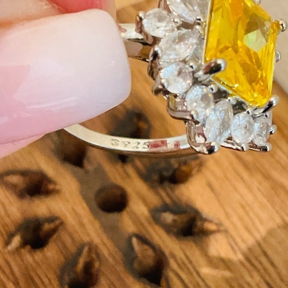 New Flower Shape 925 Silver Plated Beautiful Glamorous Geometric Ring - Picture 4 of 8